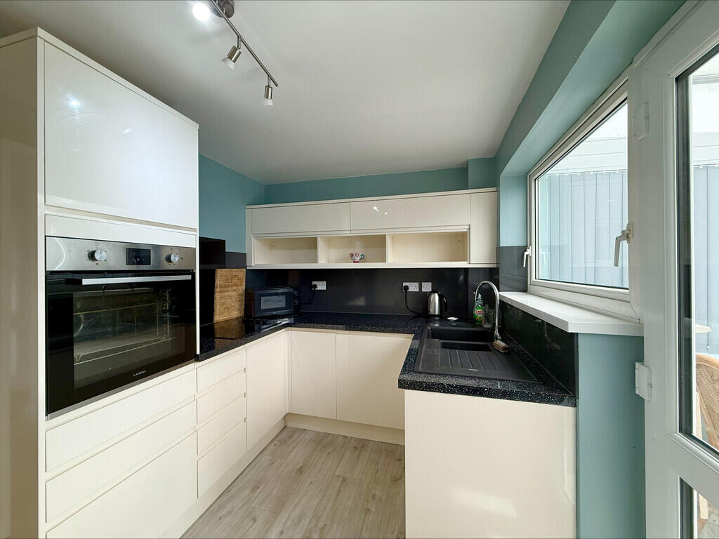 Cedar Close, Martham, Great Yarmouth photo 2
