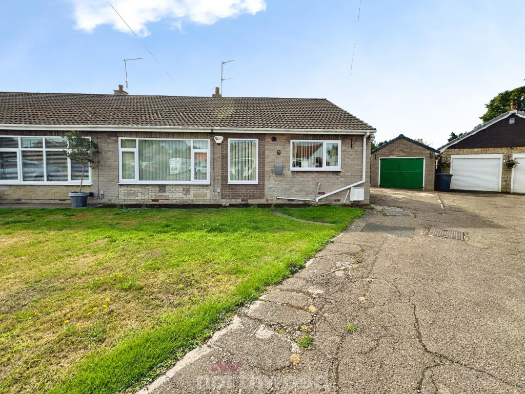 Main image of property: Park Crescent, Thorne, Doncaster, DN8