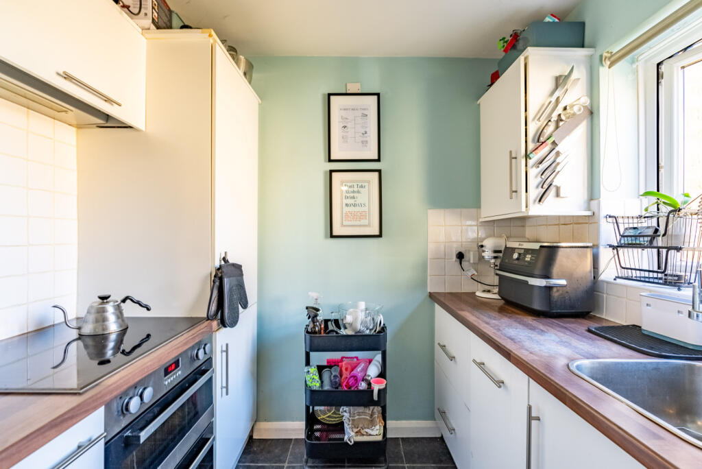 Additional image 5 of Barley Rise, Northfield Road, Harpenden, Hertfordshire, AL5