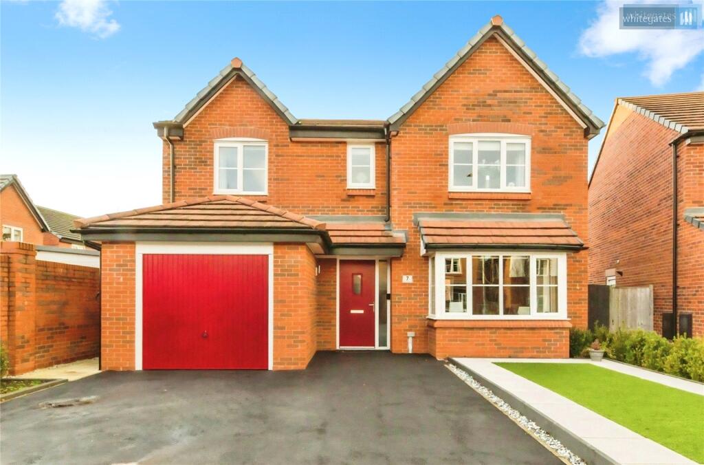 4 bed detached - Brydson Crescent, Wistaston, Crewe, Cheshire, CW2 image 2