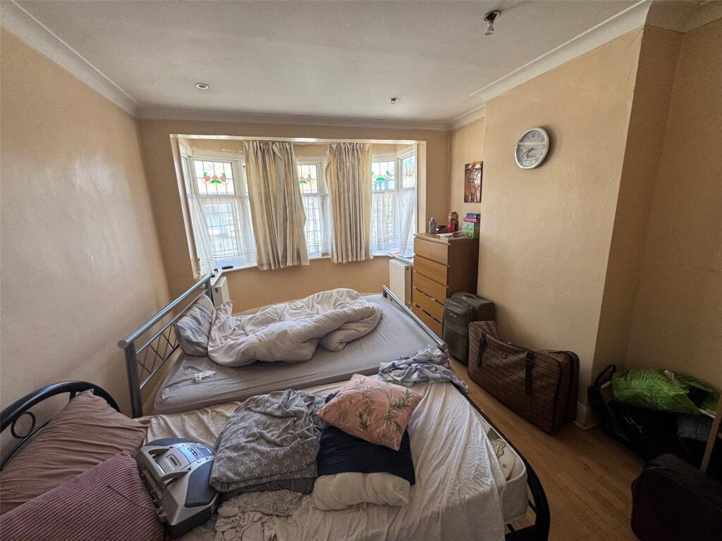 House in London, Whipps Cross, Leytonstone - View 5