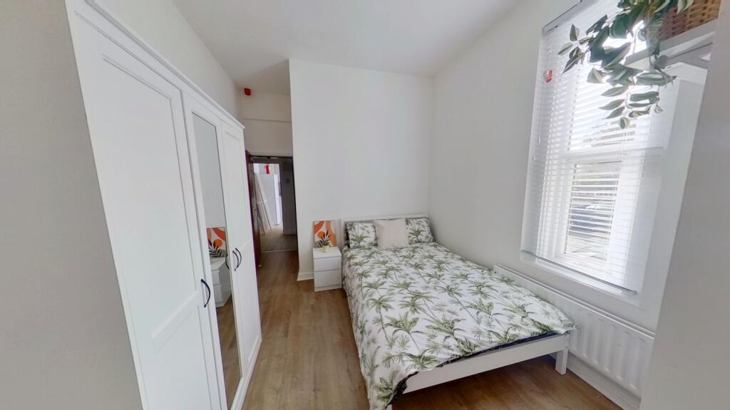Flat 1, 44 Addison Street, Nottingham, NG1 4HA - View 3