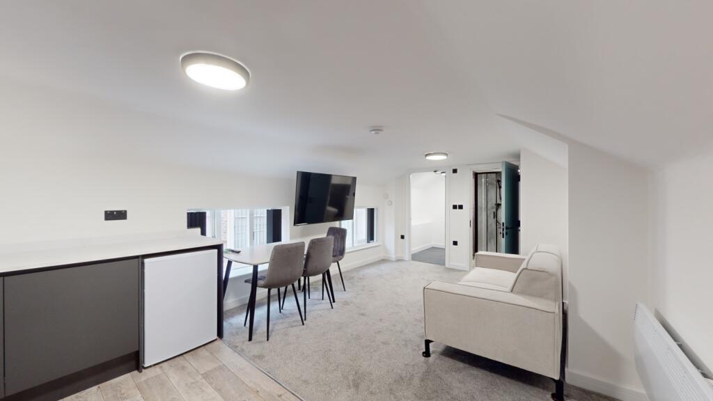 Main image of property: Flat 7 11-13 Low Pavement, Nottingham, NG1 7DQ