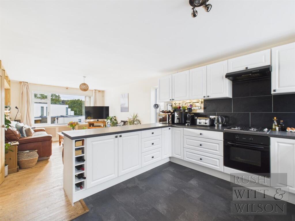 House in Hastings, High Wickham - View 4