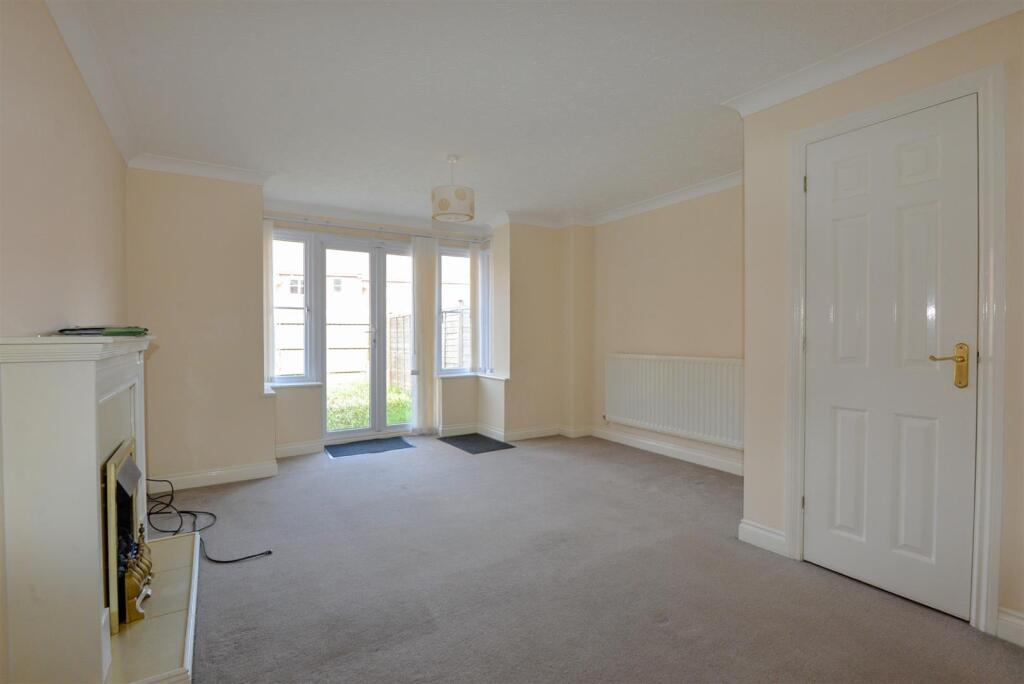 House in Taunton - View 5