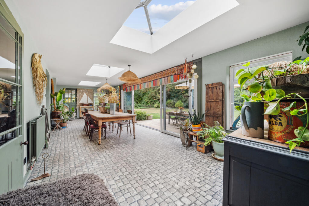 House in Dorchester, Charminster - View 3