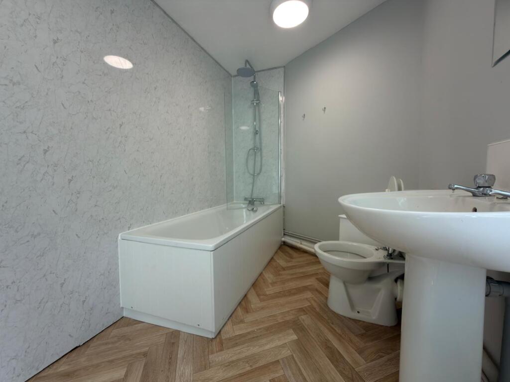 House in Bath - View 3