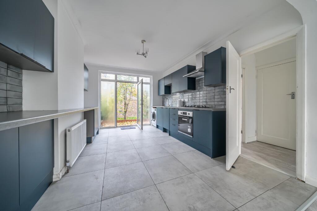 House in London, Halfway Street, Blackfen - View 5