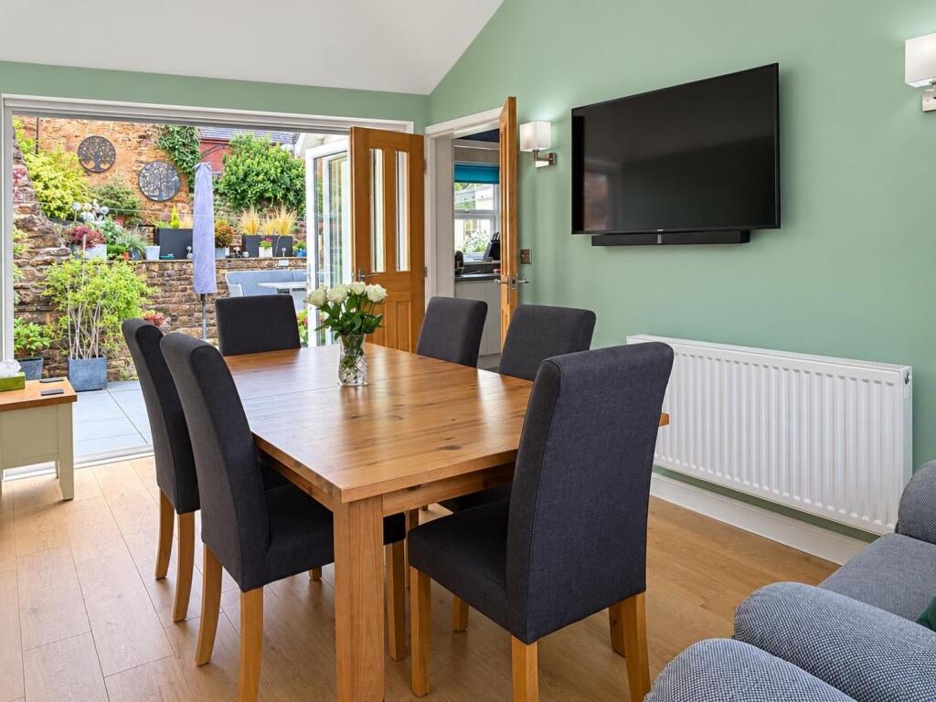 House in Northampton - View 5