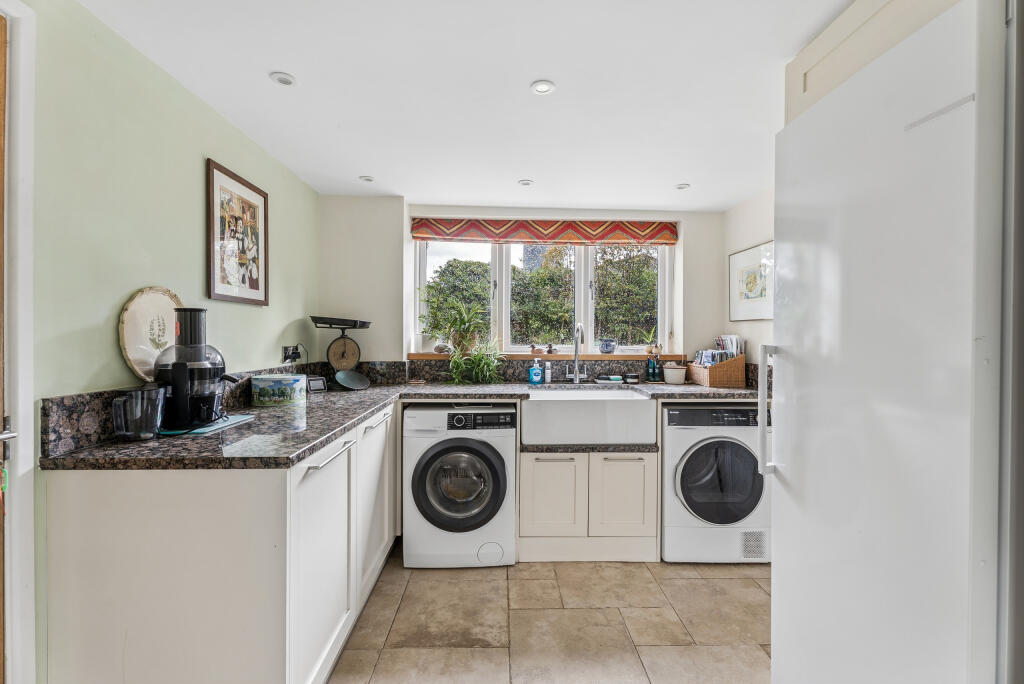 House in South Oxfordshire, Aston Rowant - View 5