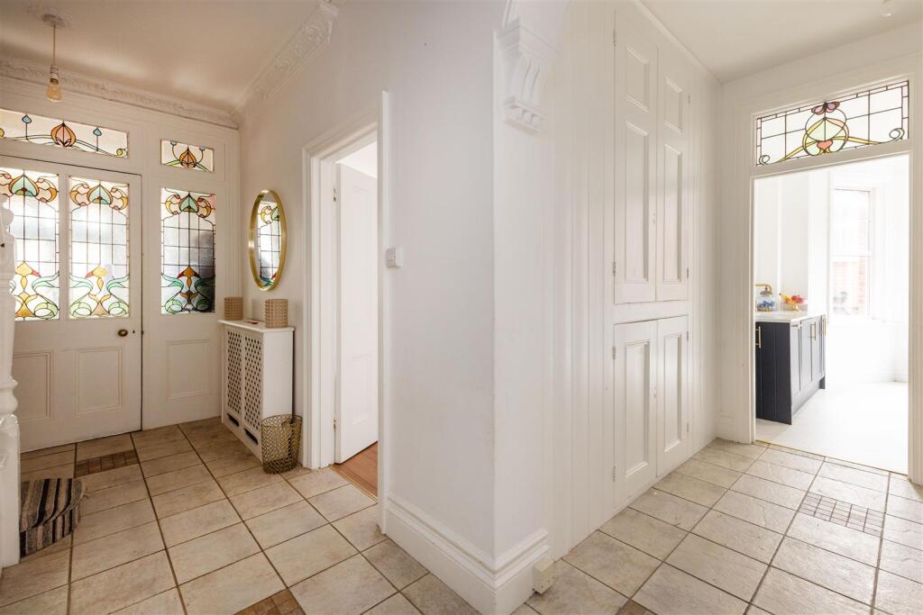 House in Tonbridge - View 4