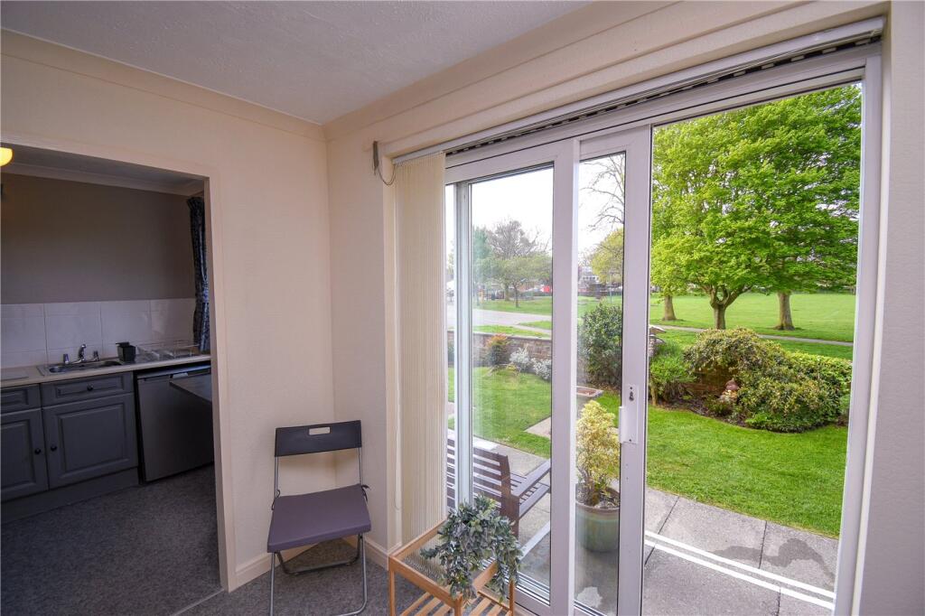 Dale Avenue, Heswall, Wirral - View 2