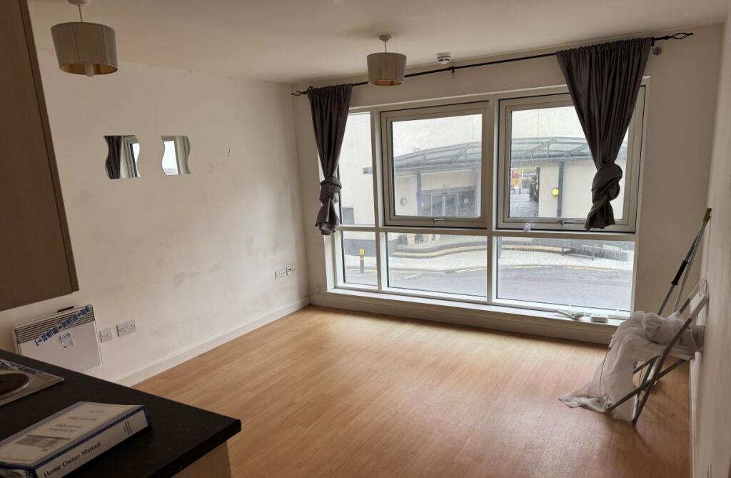 Apartment in Portsmouth - View 3