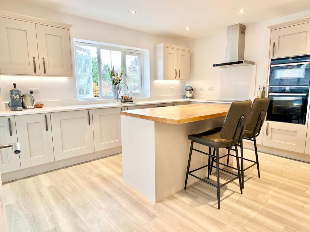 House in Tewkesbury, Twyning - View 5