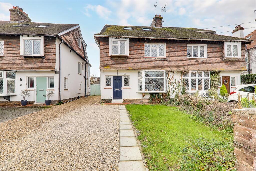 Main image of property: Cissbury Road, Worthing, BN14