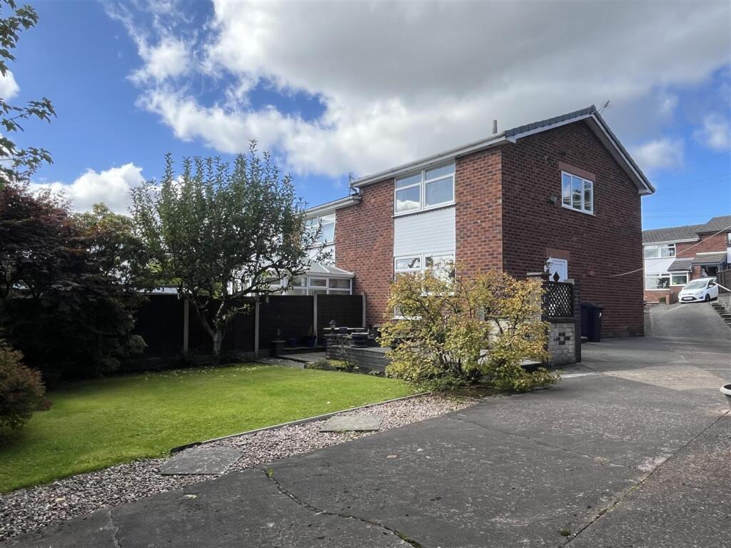 House in Stockport - View 2