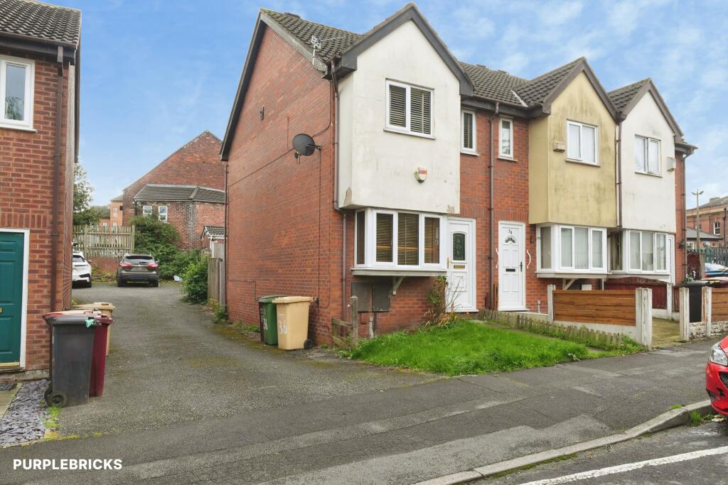 House in Bolton - View 4