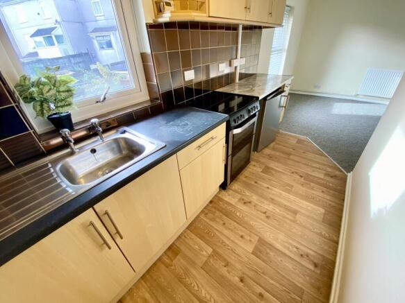 FIRST FLOOR FLAT 2