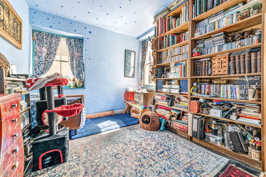 Apartment in Weston-super-Mare, North Somerset - More