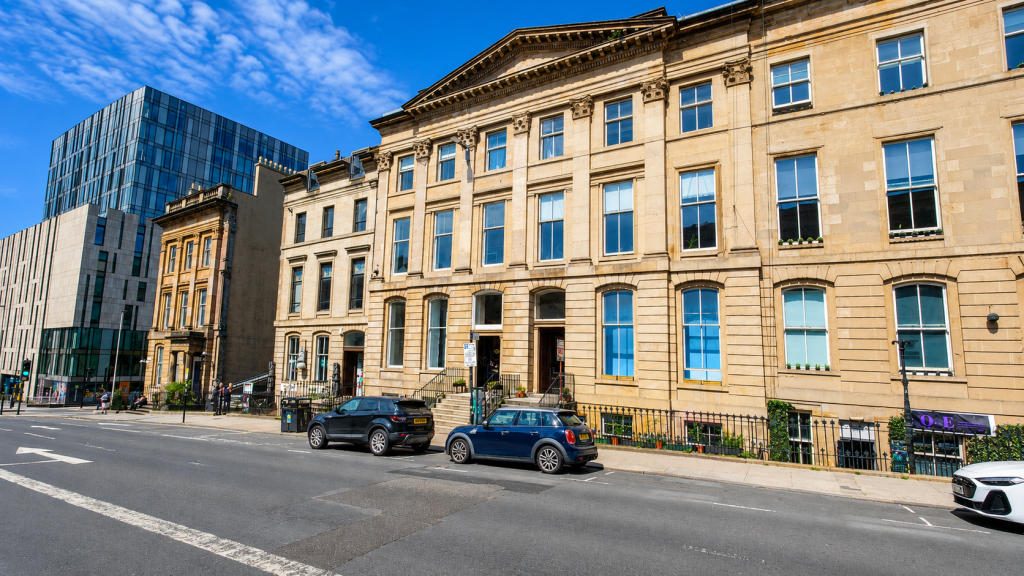 Main image of property: Bath Street, Glasgow, Glasgow City, G2 4HW