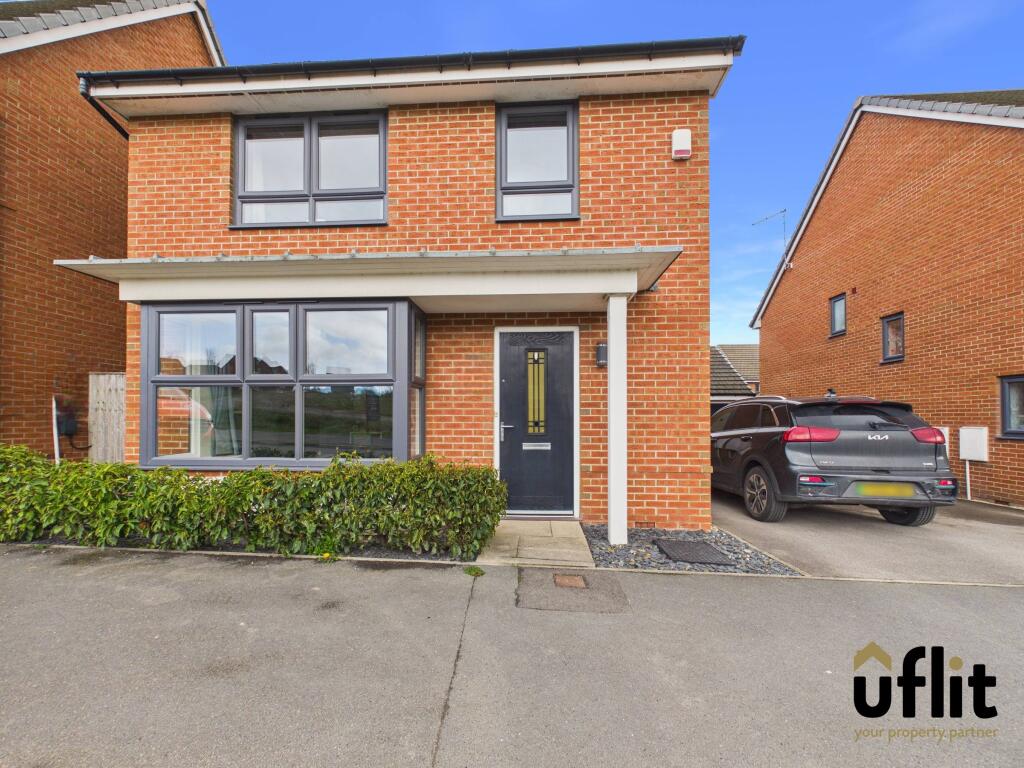 4-bed detached on Rivelin Way, Waverley, Rotherham, £330,000