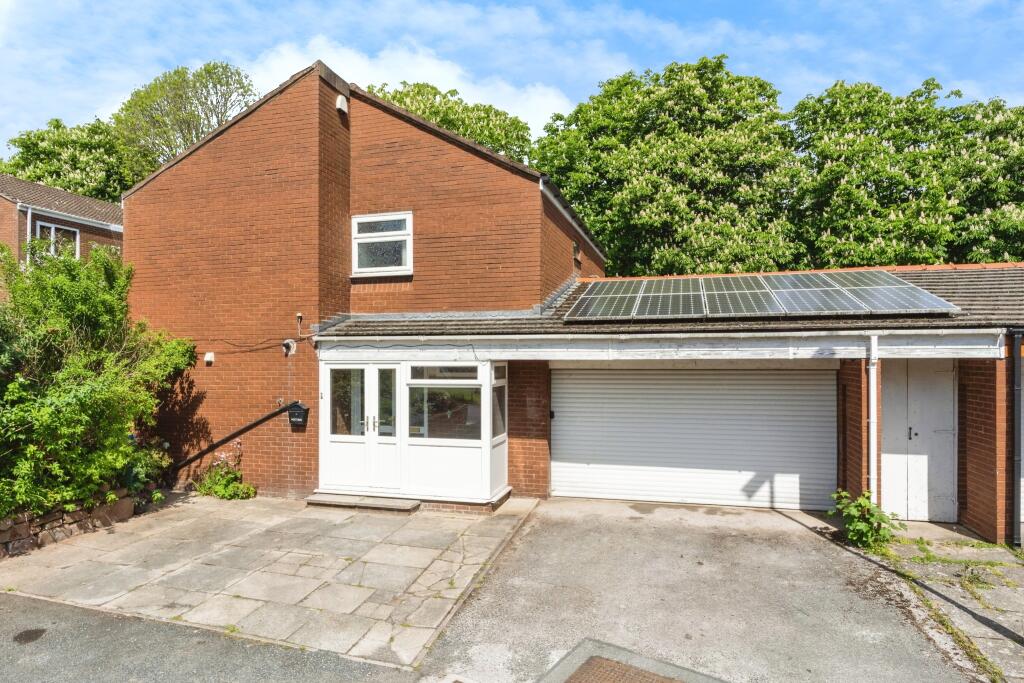 4-bed detached on Greenhouse Farm Road, Runcorn, WA7, £190,000