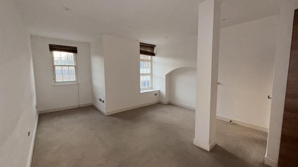 18 Priory View, Paper Mill Yard, Norwich, Norfolk NR1 2GA photo 3