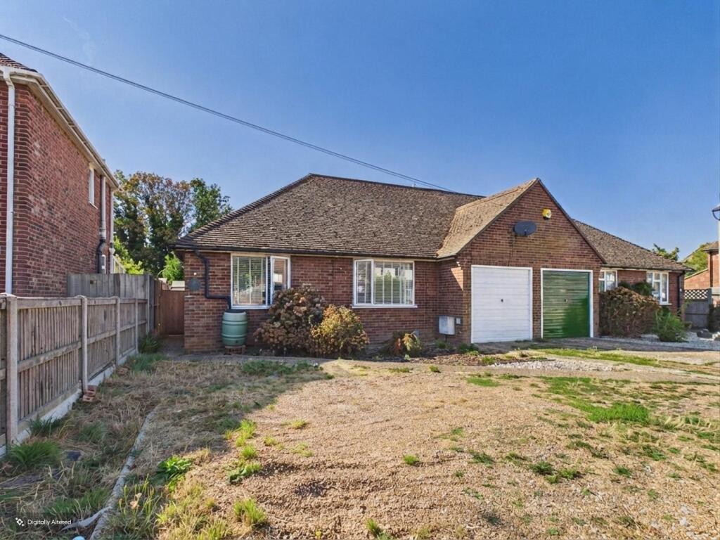 Main image of property: Kingsnorth Road, Ashford TN23 6NB