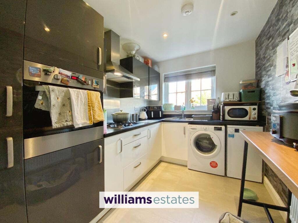 Llys Walsh, Rhyl, LL18 photo 3