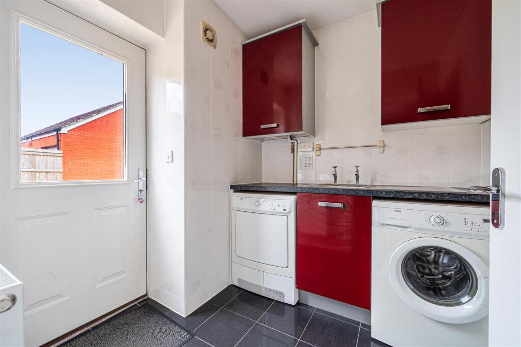 Russet Close, Wellington photo 4