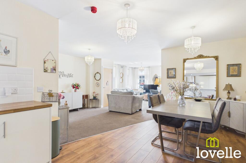 Apartment in Hull, Kingston upon Hull - View 5