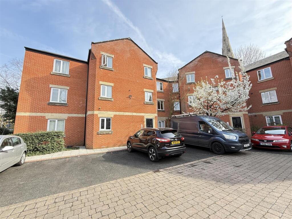Trinity Court, Cleminson Street, Salford photo 2