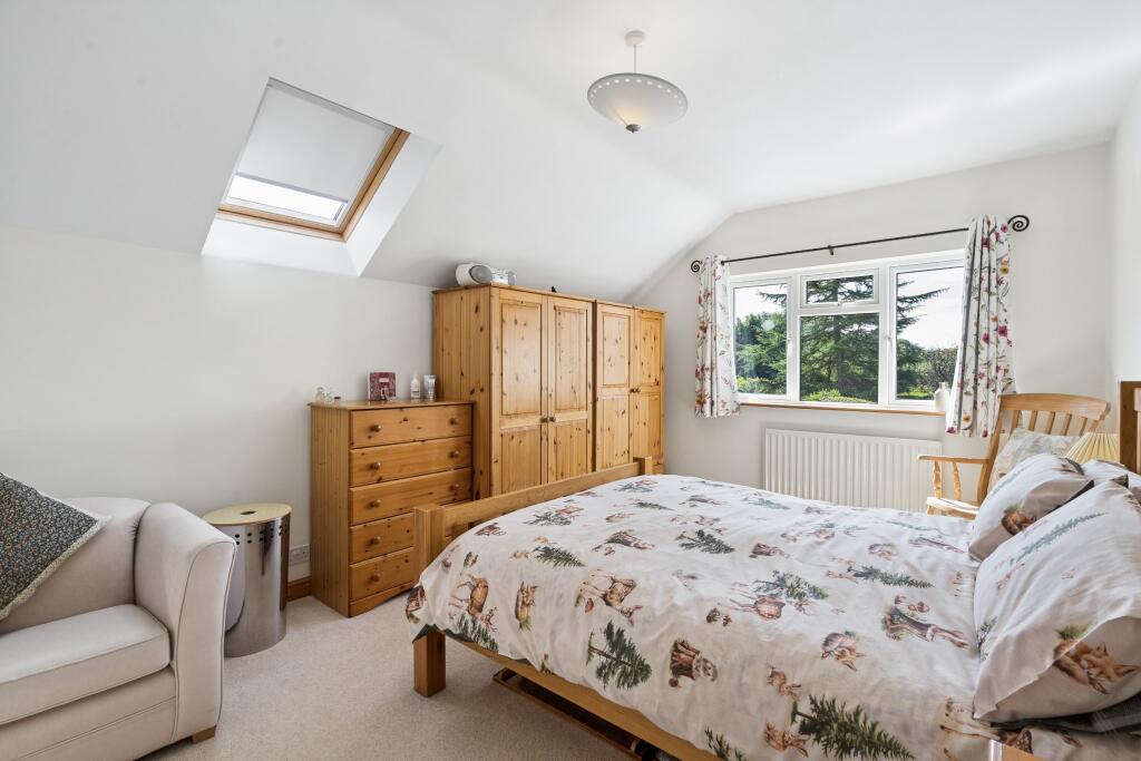 House in Orchard Leigh, Ashley Green - More