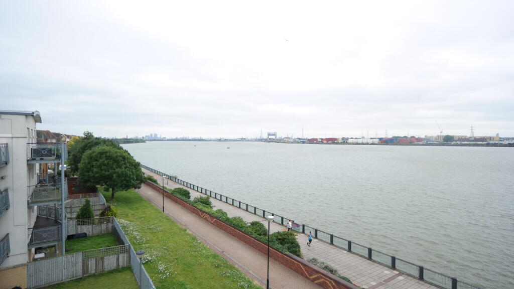 Main image of property: Fantail Close, Thamesmead, London, SE28