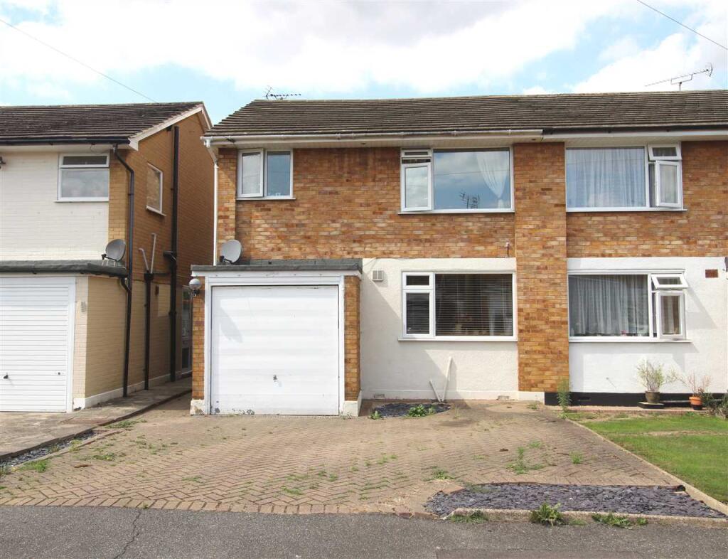 Main image of property: Rayleigh