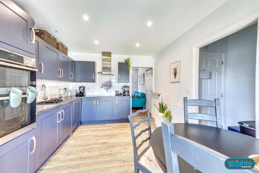 House in Swindon, Melksham - More