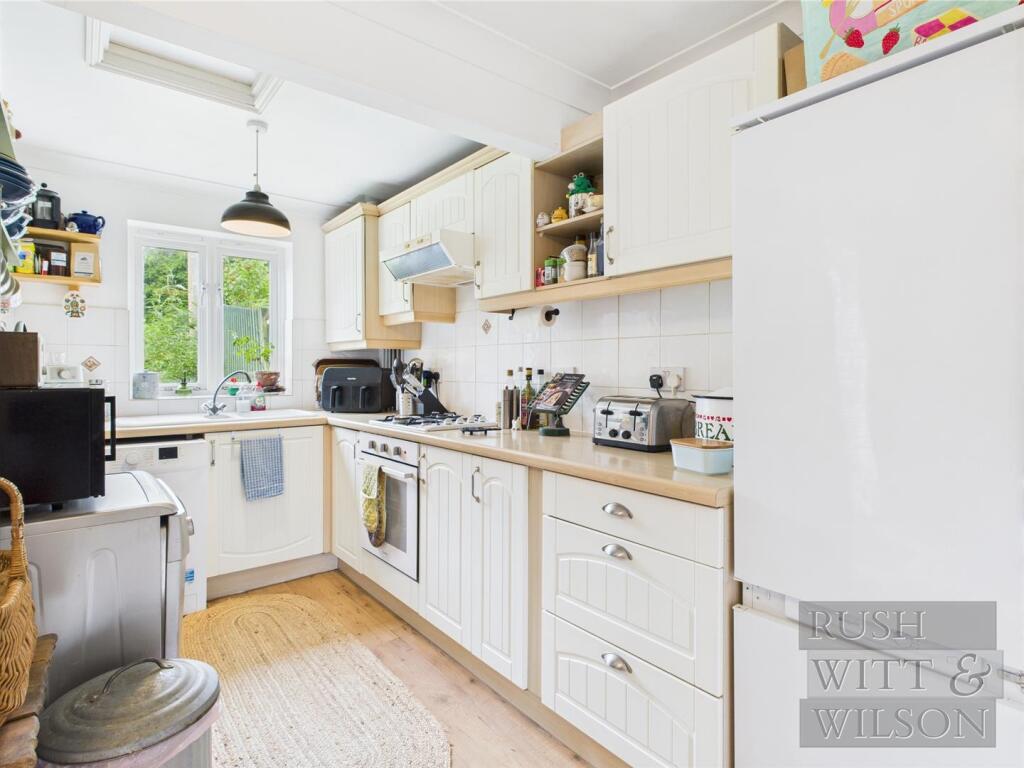 House in Tonbridge - More