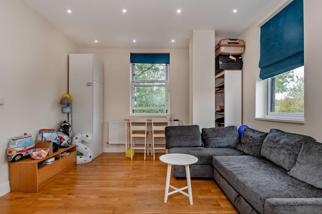 Apartment in Harrow - View 5