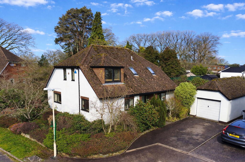 Main image of property: Potters Close, West Hill, Ottery St. Mary, EX11 1YE