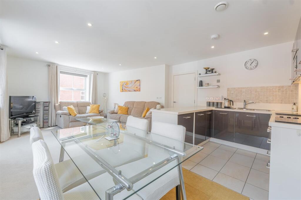 Harry Davies Court, Armstrong drive - View 5