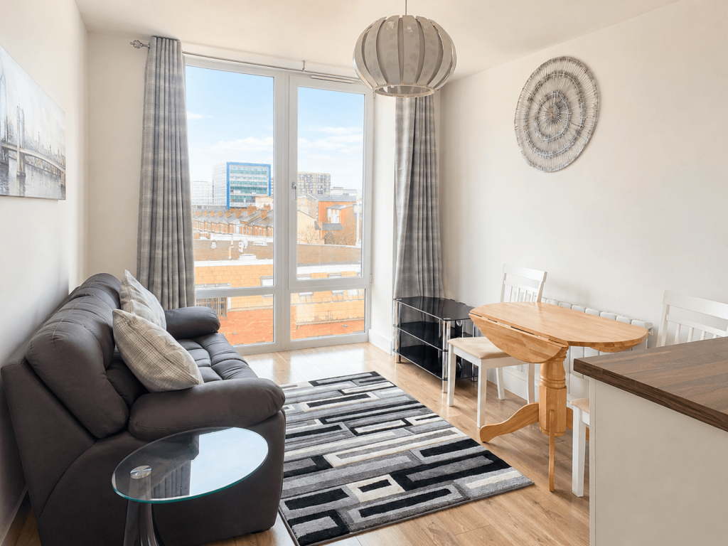 Apartment in Coventry, Spon End - View 2