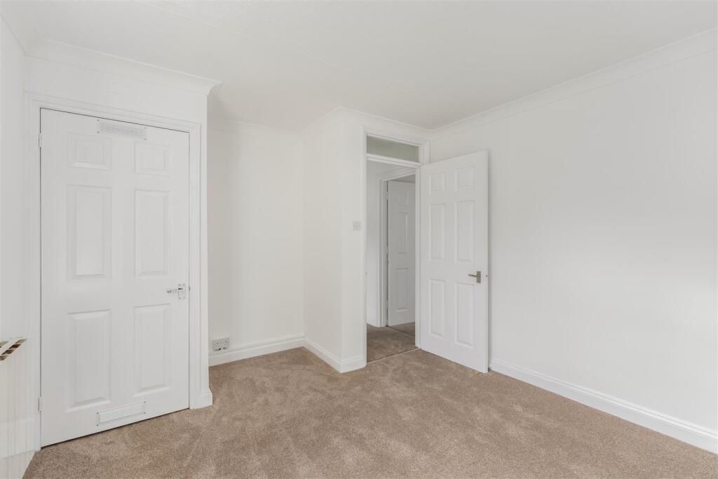 Apartment in Cherwell, Grimsbury, Banbury - More