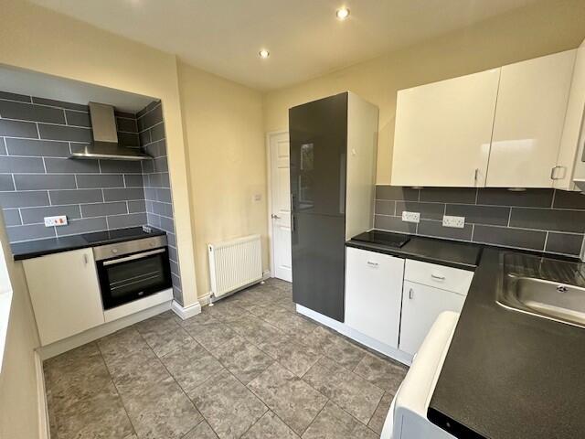 Main image of property: Peartree Avenue, Southampton, SO19