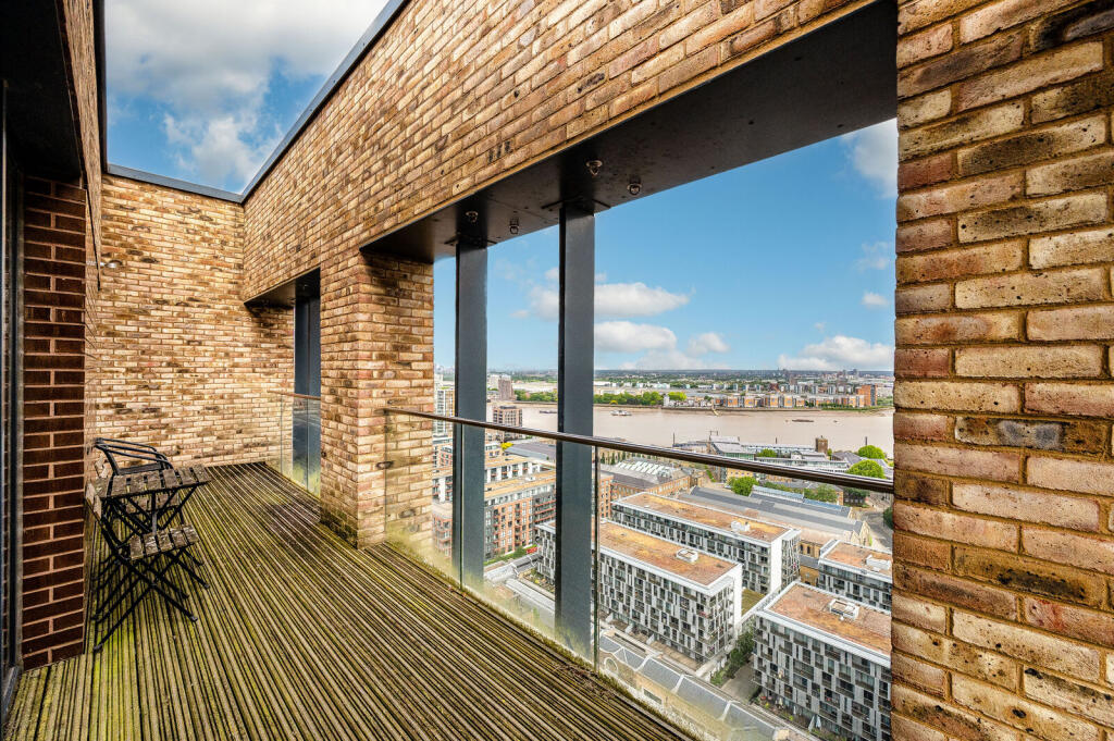 Compton House, Woolwich Riverside, London, SE18 - More