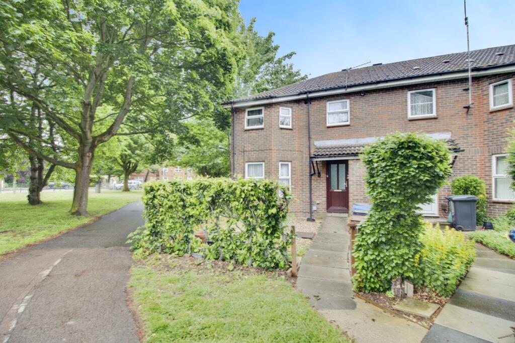 Main image of property: Woodhall Lane, Welwyn Garden City