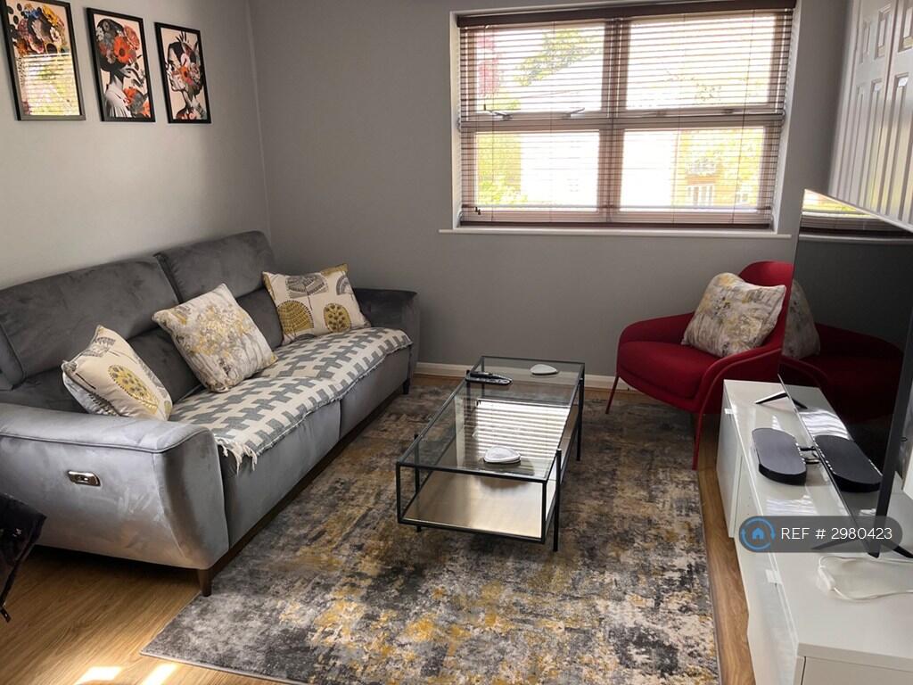 Apartment in Twickenham - View 4
