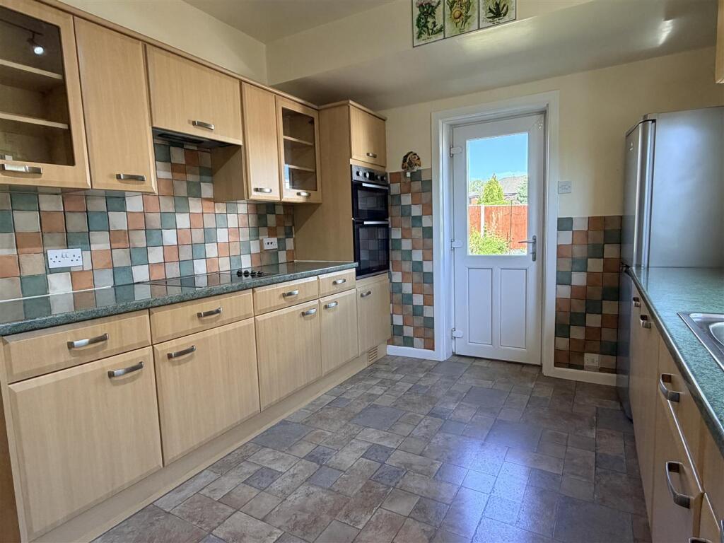 House in Preston - View 5