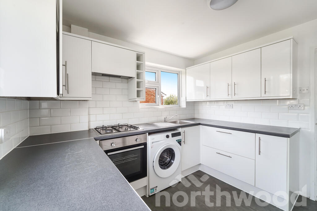 Apartment in Epsom - More