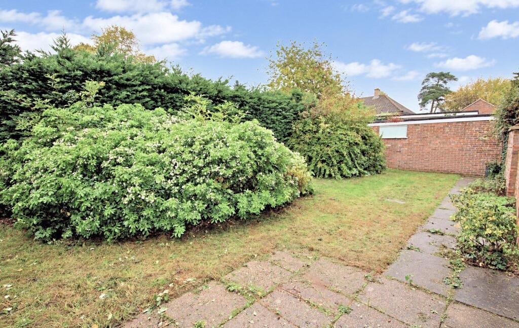 House in Luton - View 3
