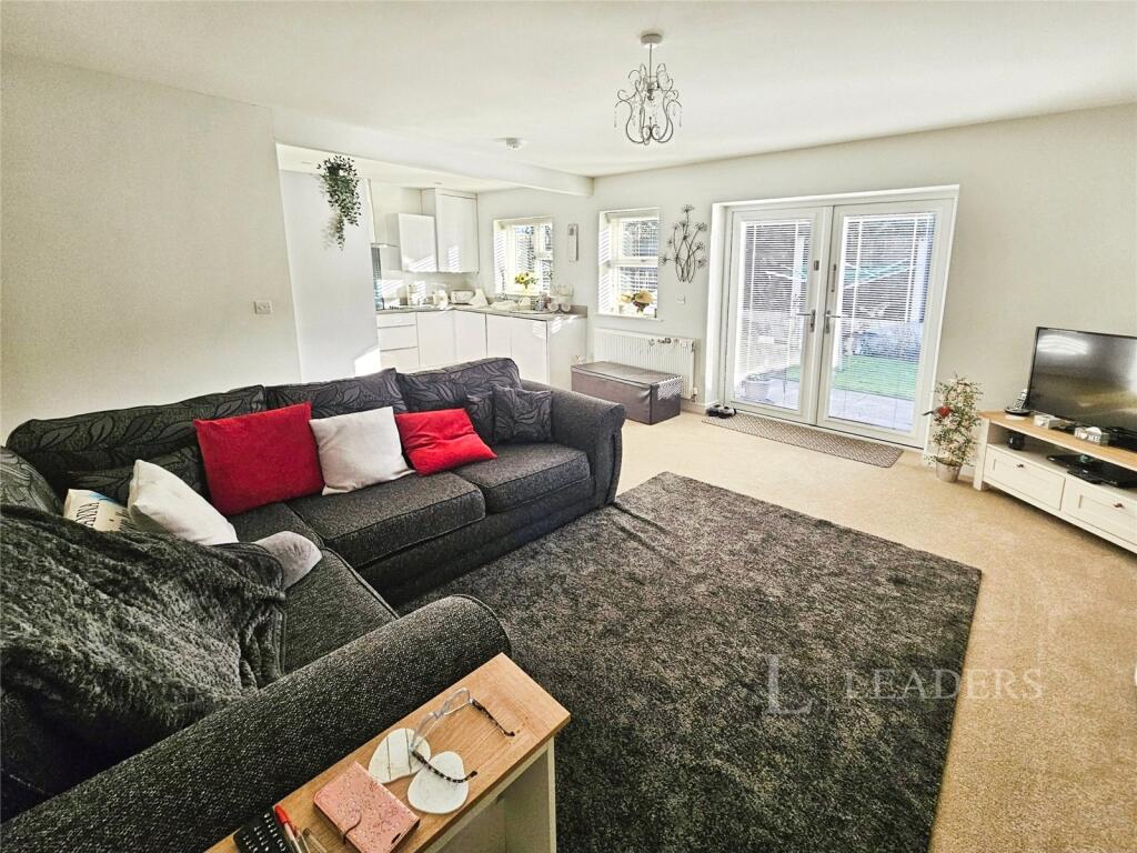 Moorfield Crescent, Sandiacre, Nottingham photo 2